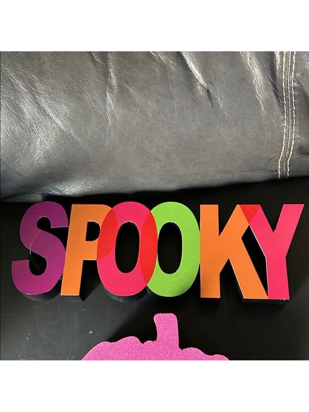 Vibrant 'Spooky' and 'EEK!' Halloween Sign Set - Picture 2 of 8